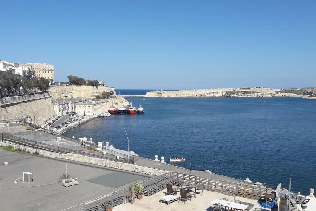 Valletta Apartment With Harbour Veiw Exterior photo